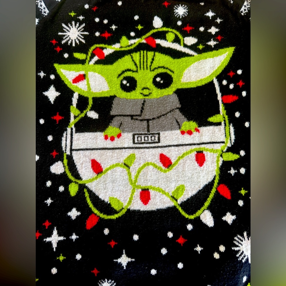 Star Wars Baby Yoda/Mandalorian Christmas sweater, Juniors size XS, black